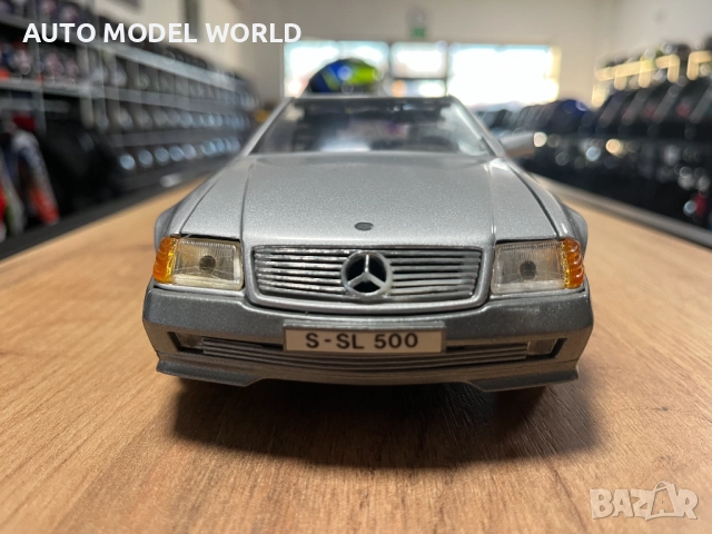 BBURAGO колекционерски модел MERCEDES SL500 ROADSTER 1992г. 1:18, снимка 4 - Колекции - 52793586