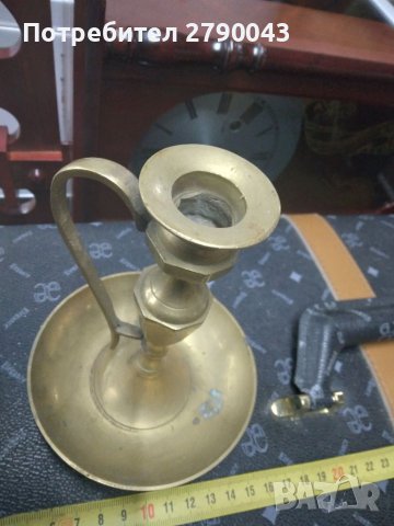 Стар бронзов свещник , снимка 4 - Антикварни и старинни предмети - 38792655