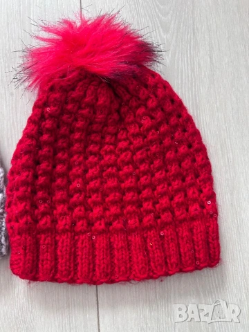 Ръчно плетени шапки, снимка 2 - Шапки - 54042587