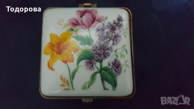 Порцеланова кутийка, снимка 2 - Други ценни предмети - 34285353
