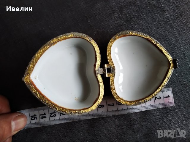 кутия за бижута, снимка 4 - Антикварни и старинни предмети - 30653640