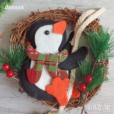 3388 Коледен венец с декорация пингвинче, 15см, снимка 3 - Декорация за дома - 39159139