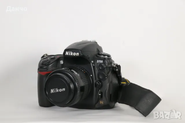 Nikon D700 с обектив Nikkor 35-70 f3.3-4.5