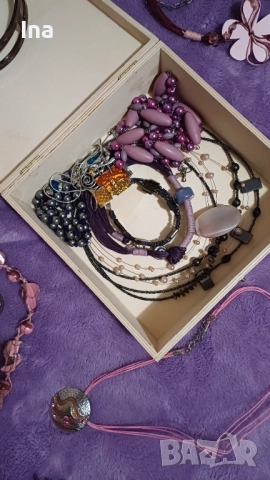 Бижута имитационни, снимка 2 - Бижутерийни комплекти - 52556219