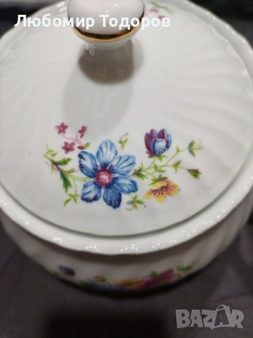 Порцеланов супник , снимка 9 - Аксесоари за кухня - 53220204