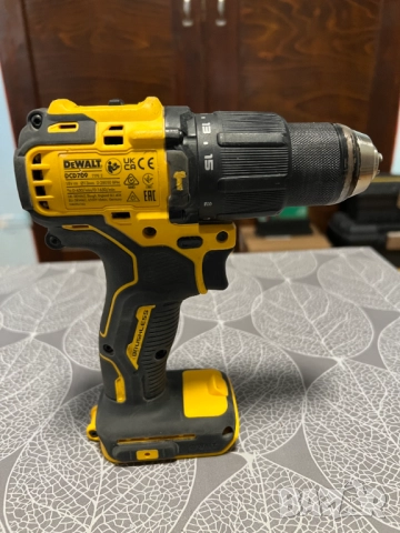 Винтоверт Dewalt DCD709, снимка 4 - Винтоверти - 52431433