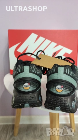Нови с кутия Nike DN Номер 40 , снимка 8 - Маратонки - 53119497