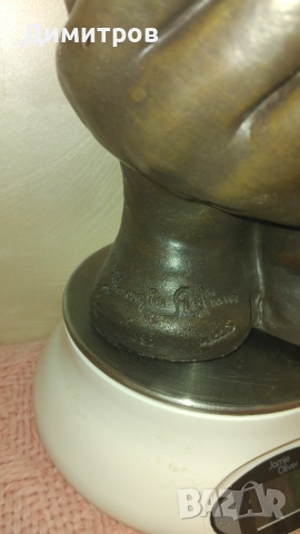 Авторска скулптура бебе във ръце, снимка 5 - Антикварни и старинни предмети - 52788778