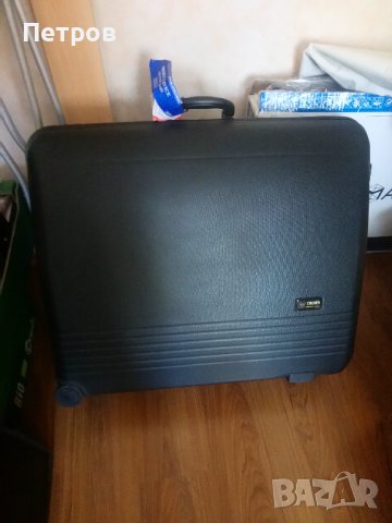 Куфар за пътуване "КРОУН" (голям, твърд). , снимка 2 - Самолетни екскурзии - 40133969