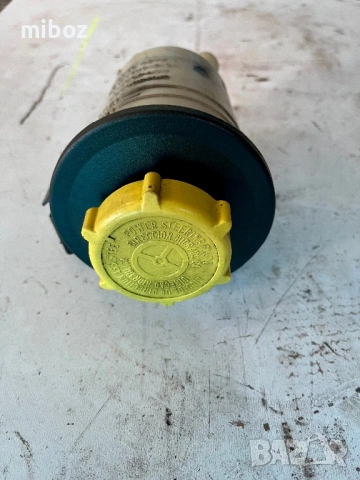 Казанче течност хидравлика Рейндж Роувър Range Land Rover Sport L320, снимка 3 - Части - 53979883