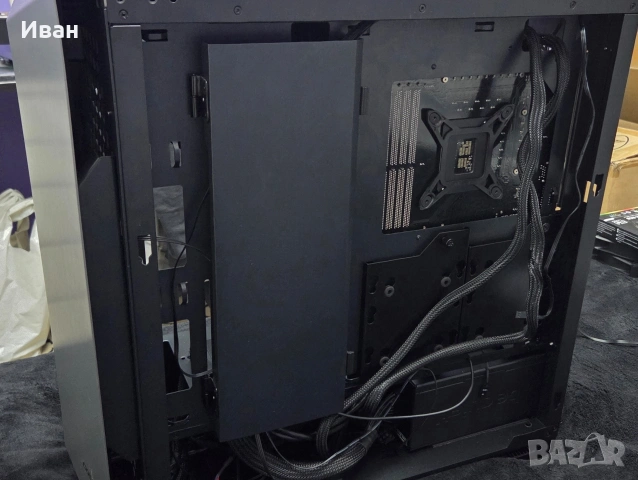 Кутия Cougar Dark Blader G, снимка 3 - Захранвания и кутии - 54032160