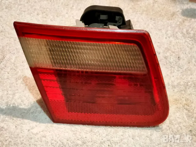 Лява стоп светлина - вътрешна част за багажник на BMW E46 Комби, снимка 2 - Части - 48122408