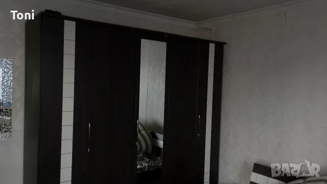 петкрилен гардероб с огледало , снимка 5 - Гардероби - 55753361