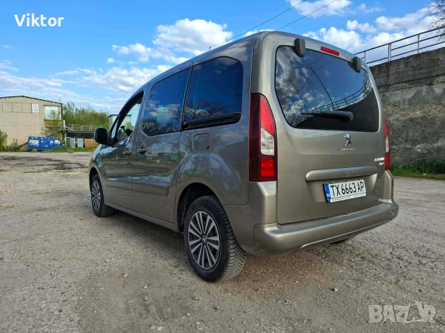 Peugeot Partner 1.6HDi, снимка 9 - Автомобили и джипове - 54314133