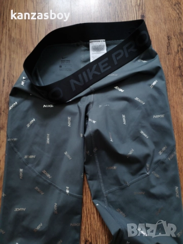 NIKE PRO METALLIC FOIL LOGO - страхотен дамски клин КАТО НОВ М, снимка 4 - Клинове - 51488619