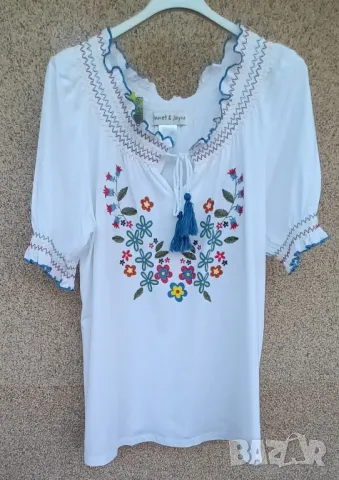 Оригинални кенарени блузи с бродерия блестящи лотори и мъниста, с битови народни мотиви., снимка 3 - Туники - 49978914