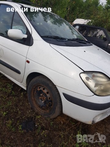 Renault Scenic 1.9 dti, снимка 8 - Автомобили и джипове - 37167457