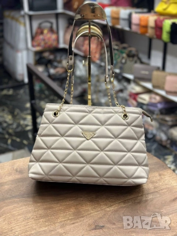 чанти prada, снимка 2 - Чанти - 51440903