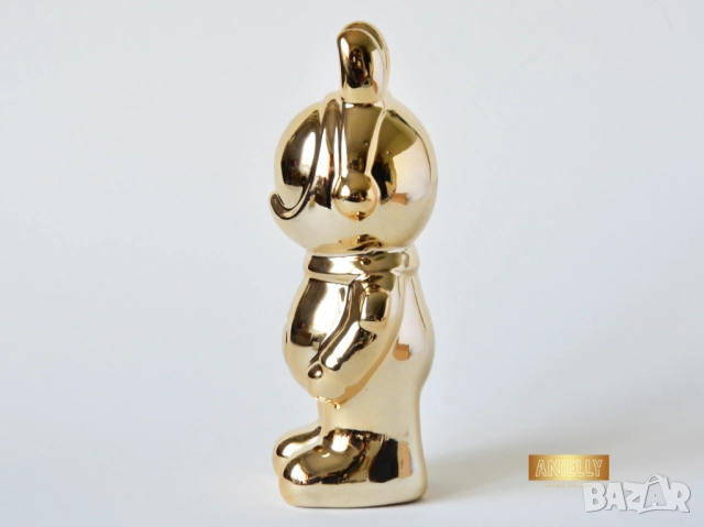 Декоративна Фигура за Украса За Дома / Златна Статуетка Заек Космонавт / Подарък за Нов Дом, снимка 3 - Статуетки - 52398618