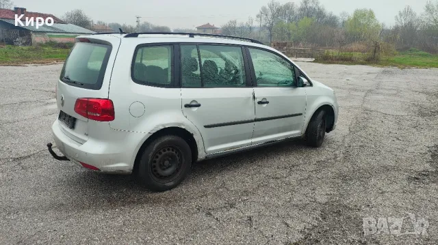 VW Touran 1.6 TDi НА ЧАСТИ, снимка 5 - Автомобили и джипове - 49654028