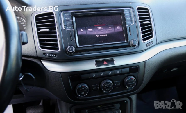 2016 VW Sharan 2.0 TDI AUTOMATIC – 7 места, снимка 6 - Автомобили и джипове - 53327793