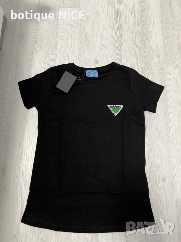 Тениска Prada sale, снимка 1 - Тениски - 44589797