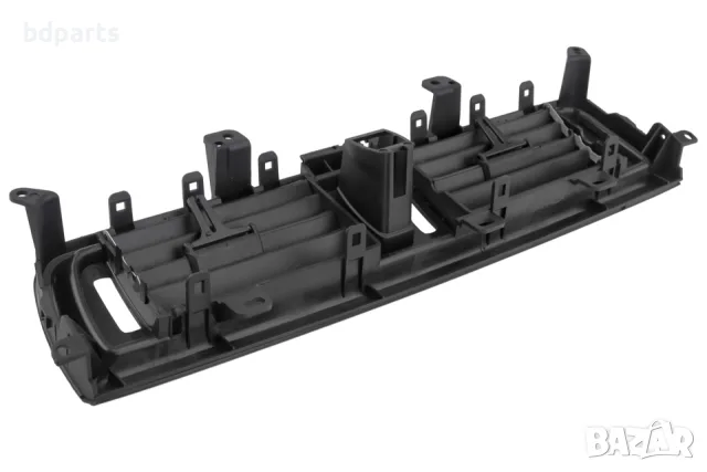 Централен преден въздуховод, BMW 5 F10/F11, Хром, снимка 2 - Части - 56142845