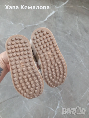 Детски маратонки HM, снимка 4 - Детски маратонки - 54226608