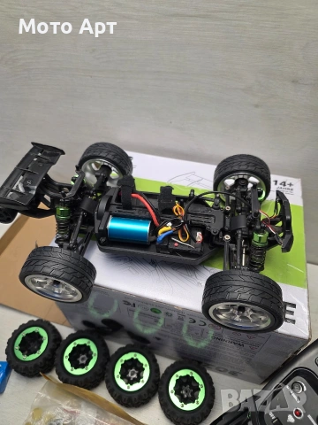 RC Количка Deerc 302e 60KM/H Brushless RC Car 4WD - Drift Car, снимка 2 - Електрически играчки - 45025417