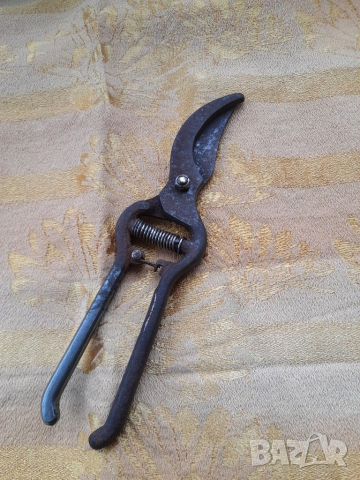 Стара лозарска ножица , снимка 1 - Други ценни предмети - 36416385