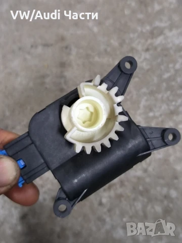 Моторче клапи парно за Голф 5 Ауди А3 Пасат Джета VW Golf 5 Audi A3 8P Passat Touran 0132801336 , снимка 3 - Части - 50707215