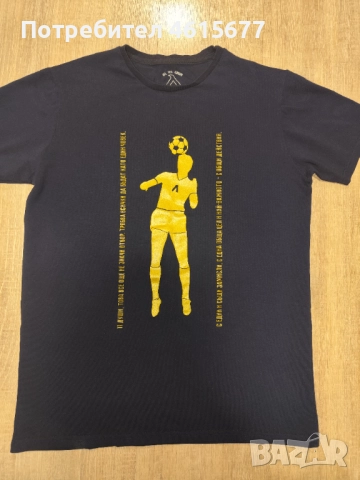 тениска на Левски