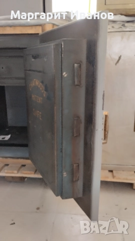 Старинна Огнеупорна Каса - CHATSWOOD'S PATENT SAFE, снимка 3 - Сейфове и каси - 52055986
