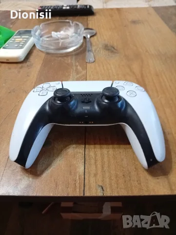 продавам джойстик за ps5 