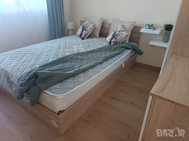 СПАЛНЯ ГАРДЕРОБ СКРИН