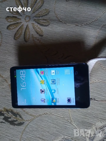 Предлагам готина дигитална фотокамера Samsung Galaxy EK-GC 110 на Коледна оферта., снимка 2 - Фотоапарати - 51087565