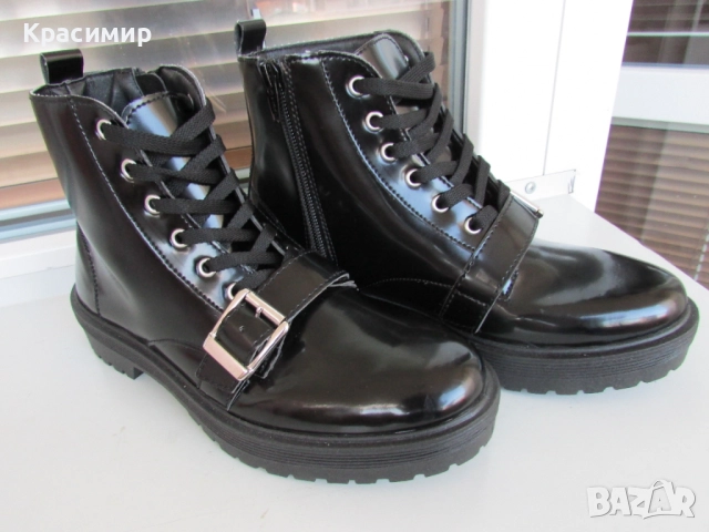 Дамски боти OASIS