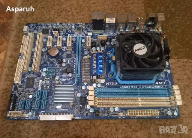 Оборудвано дъно Gigabyte GA MA770T-UD3 с AMD Athlon ll X2 240