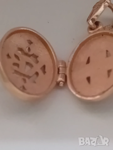 Православен ажурен руски златен  медальон за снимка с две лица, снимка 4 - Колиета, медальони, синджири - 52465046