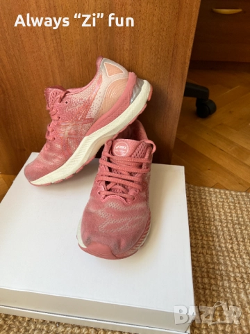 Дамски маратонки Asics Gel Nimbus 23, снимка 3 - Маратонки - 52374968