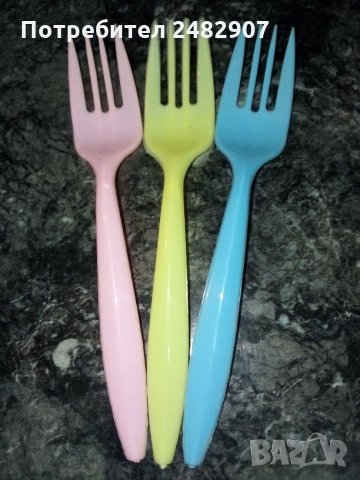 Пластмасови вилици