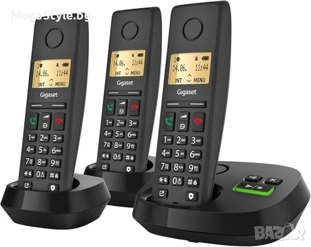 Gigaset Pure 220A Trio - 3 безжични DECT телефона с телефонен секретар 