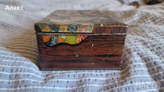 Антична метална кутия, 1940г, снимка 6 - Антикварни и старинни предмети - 40059546