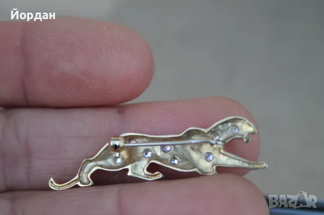 Златна брошка пума , снимка 5 - Колиета, медальони, синджири - 49415073