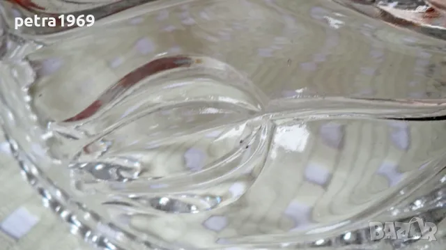 Гравирана кристална купа с красиви лалета, снимка 4 - Чинии - 49679529