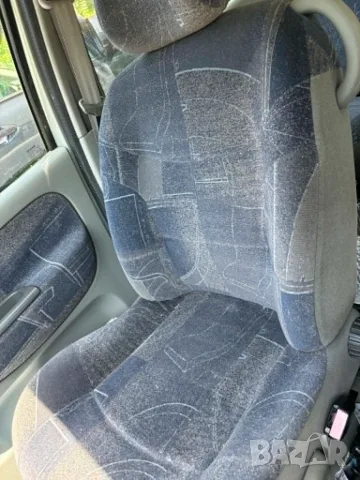 Renault Scenic 1.6 Бензин (без газ), снимка 4 - Автомобили и джипове - 55728372