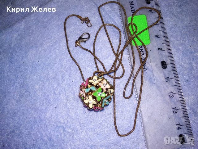 ПРЕКРАСЕН ФЛОРАЛЕН АЖУРЕН ЕМАЙЛИРАН КРИСТАЛЕН ВИНТИДЖ АРТ МЕДАЛЬОН с ДЪЛГА СТАРА МЕДНА ВЕРИЖКА 37025, снимка 8 - Антикварни и старинни предмети - 39941351
