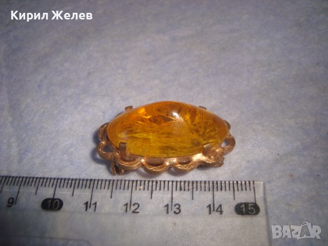 СТАРА ПОЗЛАТЕНА РЕТРО БРОШКА ТОПЕН КЕХЛИБАР / КАТАЛИН ЕСТЕСТВЕНА СМОЛА МАЙСТОРСКО ВИНТИДЖ БИЖУ 71381, снимка 3 - Антикварни и старинни предмети - 37395577