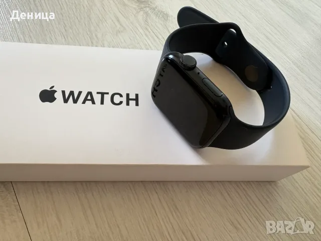 Apple Watch SE (2nd Gen) 44mm Midnight Aluminum на 90% батерия