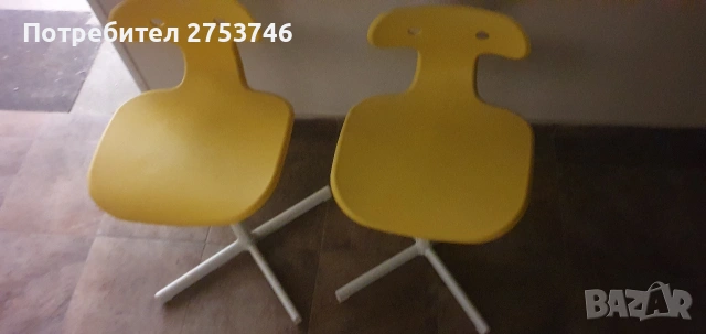 два броя нови детски столчета по 35евро за брой 